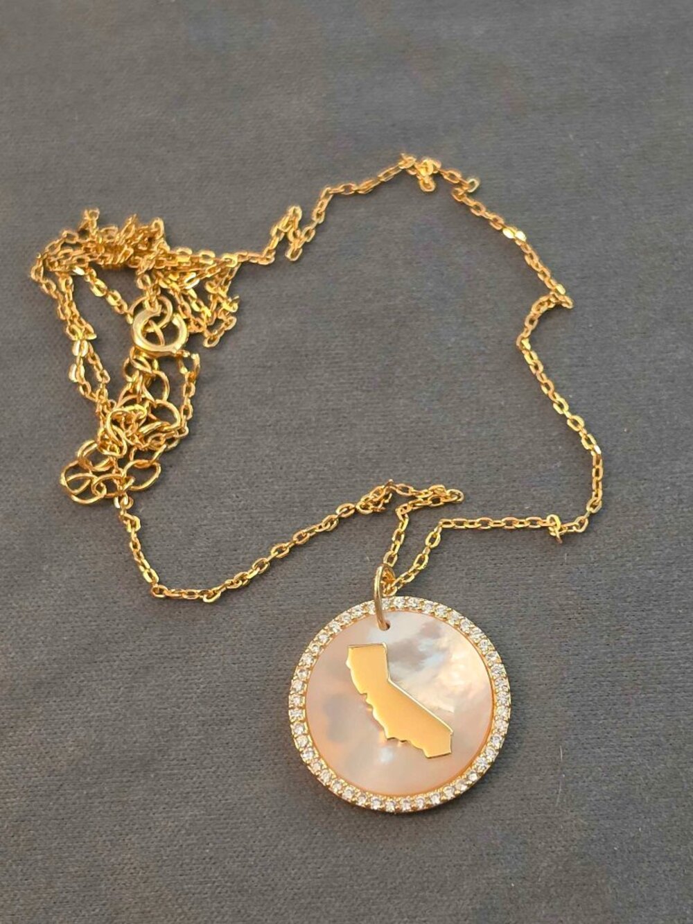Fragrant Jewels California Pendant